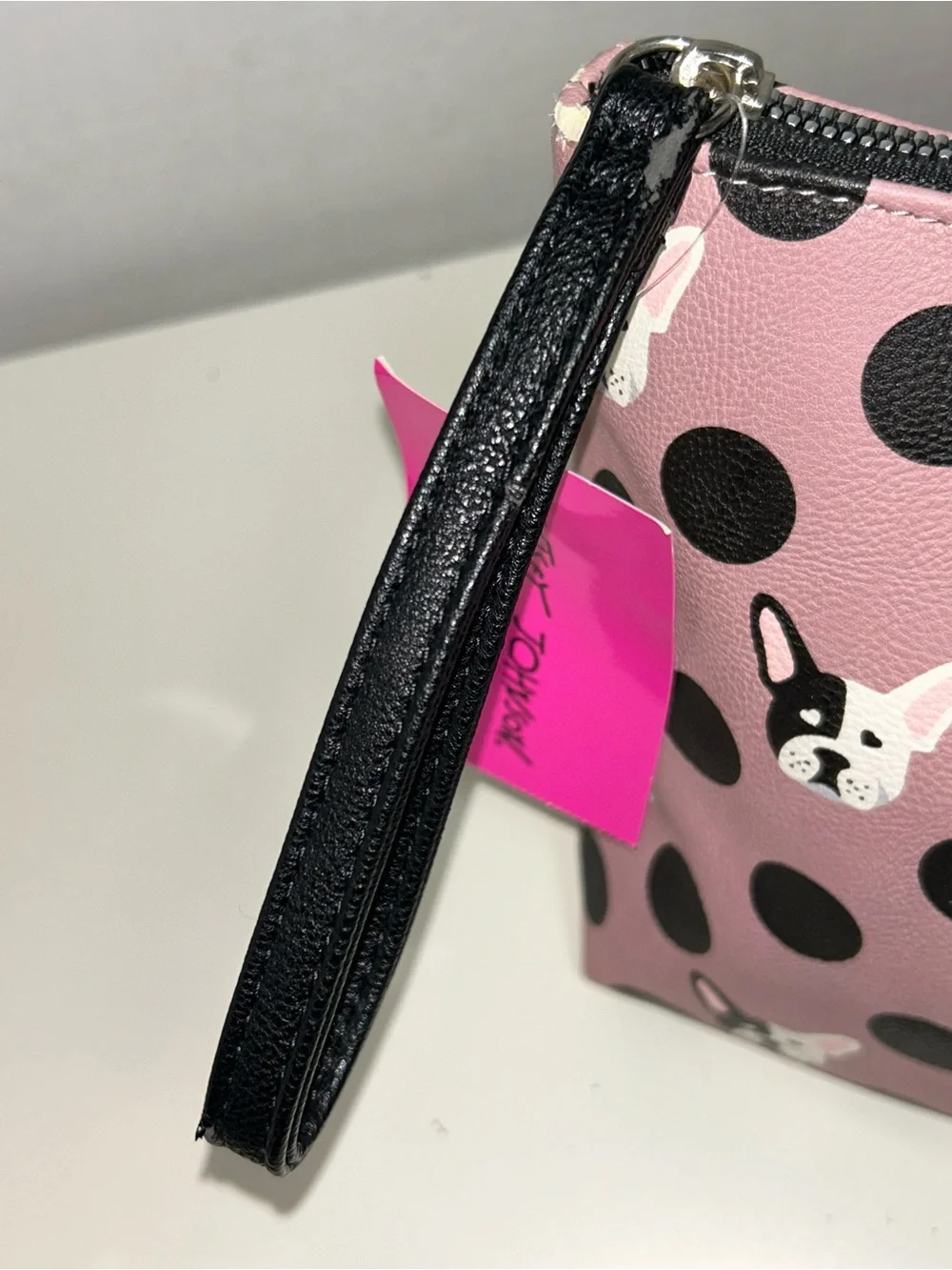 New Betsey Johnson Puppy Bulldog Zip Wristlet Cosmetic Bag HAS FLAWS